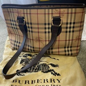 Burberry BEIGE HAYMARKET CHECK COATED CANVAS REGENT TOTE MEDIUM